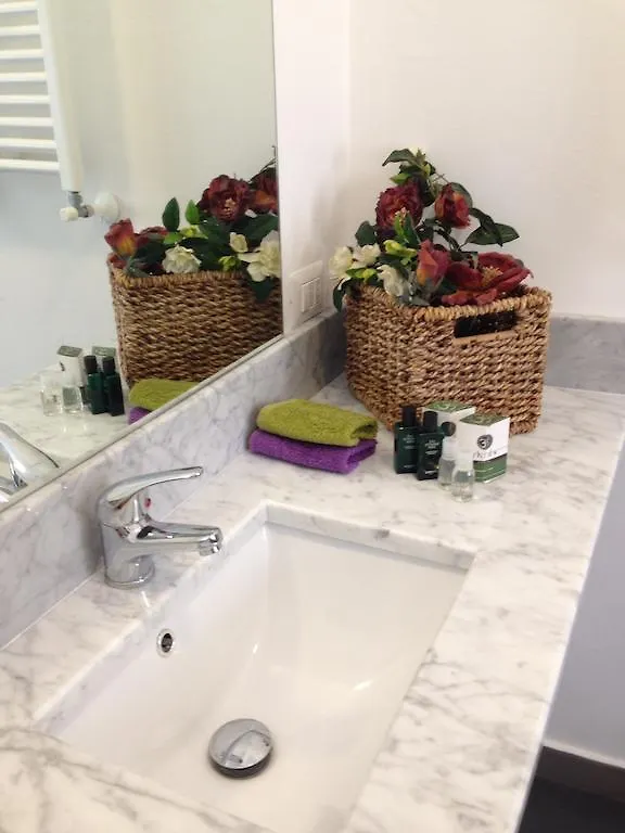 Guascone Apartments Palermo 0*,  Italy